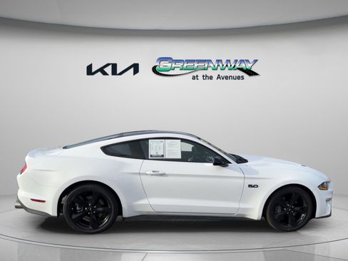 Used 2022 Ford Mustang GT Premium w/ Black Accent Package image 5