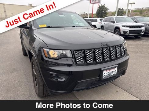 Used 2019 Jeep Grand Cherokee Altitude image 8