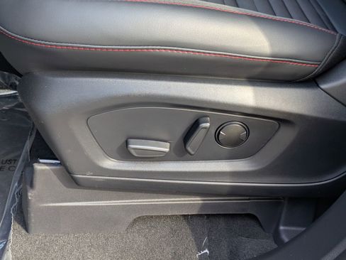 New 2026 Ford Explorer ST-Line w/ ST-Line Street Pack image 12