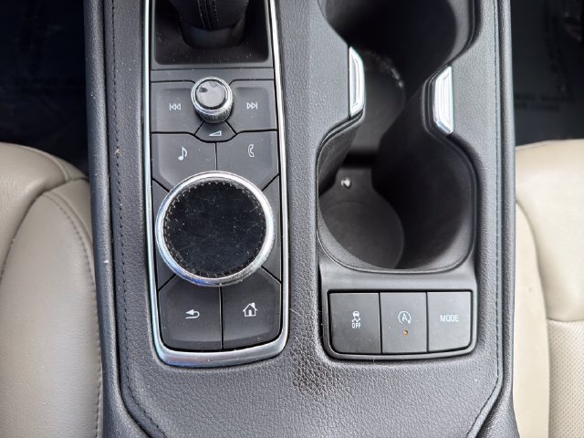 Used 2019 Cadillac XT4 Premium Luxury AWD/4WD image 25