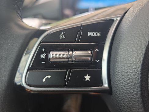 Certified 2024 Kia Seltos EX FWD image 25