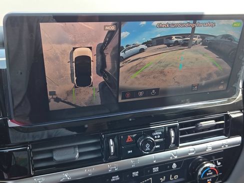 New 2026 Nissan Pathfinder SL FWD image 20