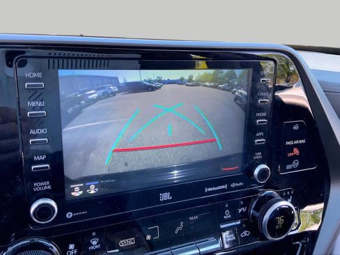Used 2020 Toyota Highlander Limited AWD/4WD image 27