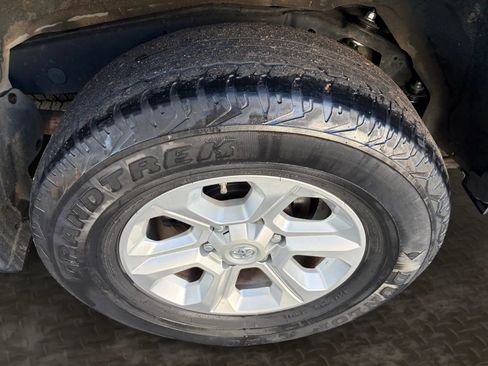 Used 2014 Toyota 4Runner SR5 Premium AWD/4WD image 30