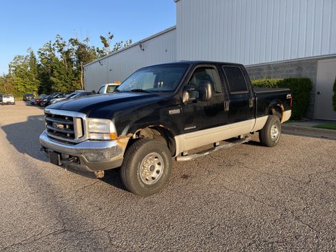 Used 2002 Ford F250 XLT AWD/4WD image 8