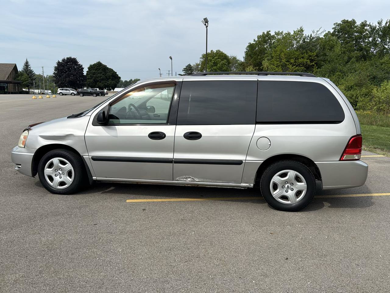 Used 2004 Ford Freestar SE FWD image 6