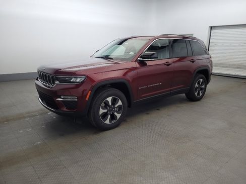 Used 2024 Jeep Grand Cherokee Limited 4xe AWD/4WD image 2