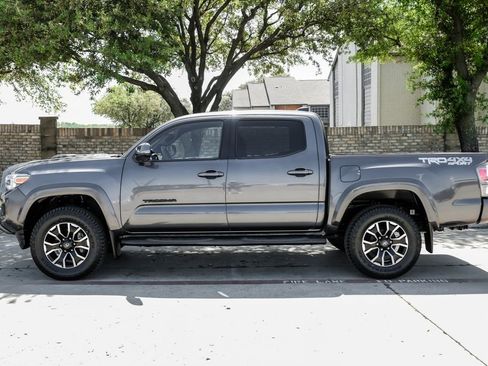 Used 2023 Toyota Tacoma TRD Sport AWD/4WD image 20