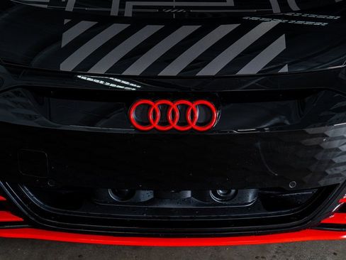 Used 2023 Audi RS e-tron GT image 16