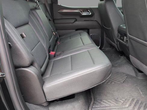 Used 2025 Chevrolet Silverado 1500 LT Trail Boss w/ LT Trail Boss Premium Package AWD/4WD image 39