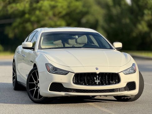 Used 2014 Maserati Ghibli S Q4 AWD/4WD image 4