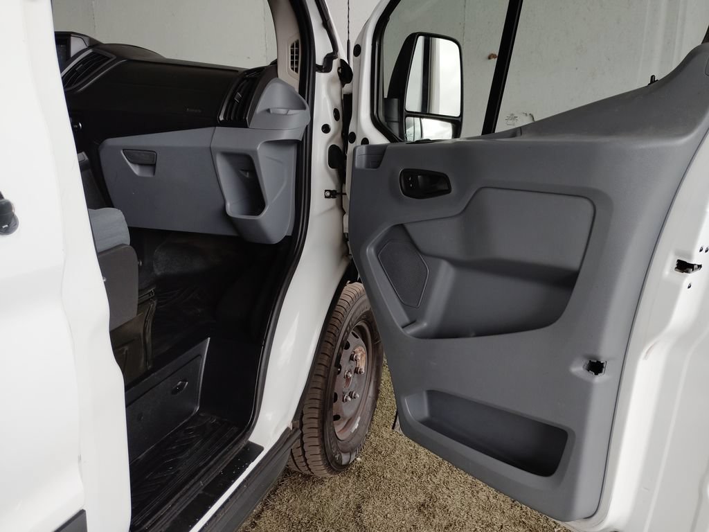 Used 2015 Ford Transit 250 148 High Roof RWD image 10