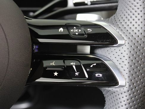 Certified 2026 Mercedes-Benz GLC 300 4MATIC image 19