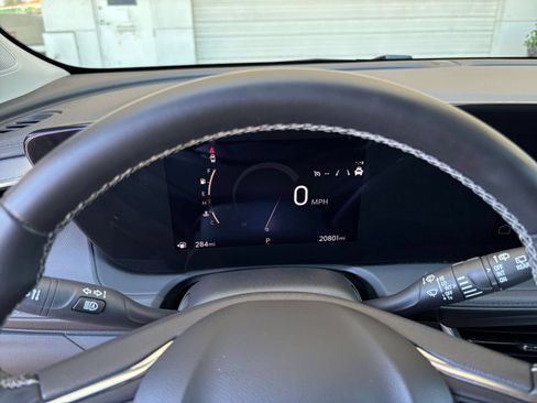 Used 2025 Buick Encore GX Preferred FWD image 40
