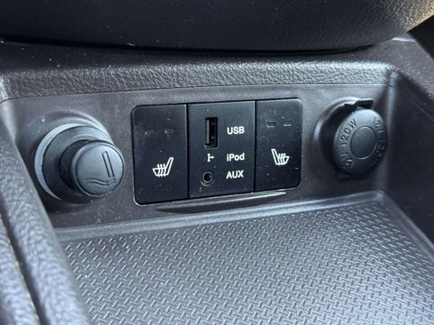 Used 2012 Hyundai Santa Fe Limited FWD image 6