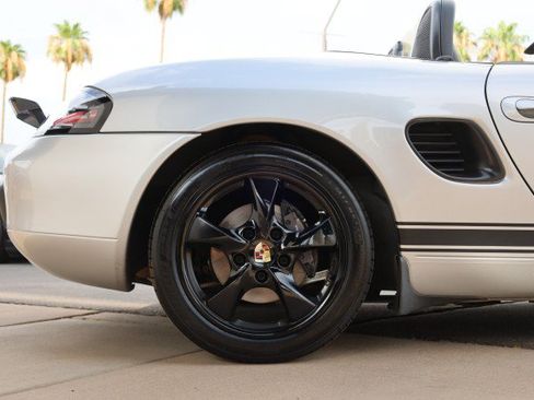 Used 2002 Porsche Boxster RWD image 45