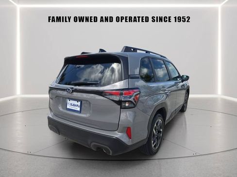 Used 2025 Subaru Forester Limited AWD/4WD image 3
