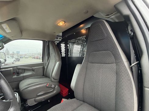 Used 2024 Chevrolet Express 2500 w/ Driver Convenience Package image 11