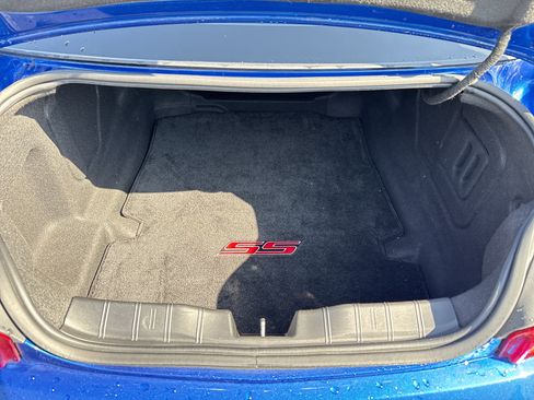 Used 2018 Chevrolet Camaro SS RWD image 5