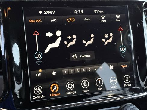 Used 2019 Jeep Grand Cherokee Altitude image 14