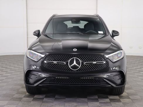 Used 2026 Mercedes-Benz GLC 300 4MATIC image 2