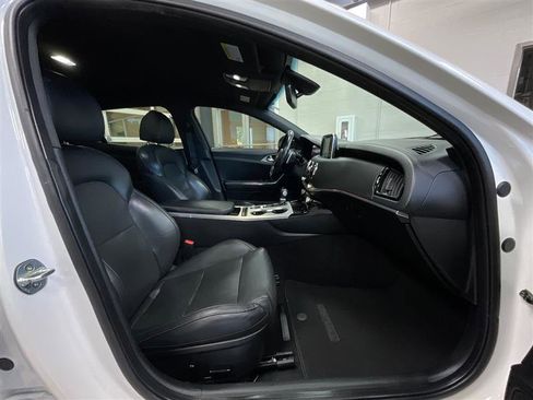 Used 2020 Kia Stinger GT image 24
