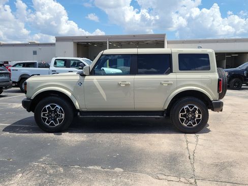 Certified 2025 Ford Bronco Outer Banks AWD/4WD image 6