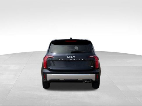 New 2025 Kia Telluride S image 5