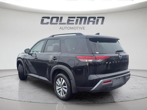 New 2026 Nissan Pathfinder SL AWD/4WD image 3