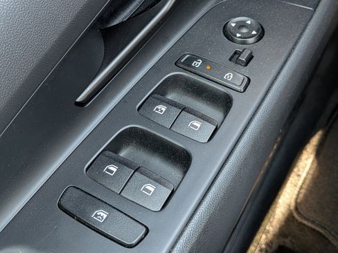 Certified 2025 Hyundai Elantra Sport image 21