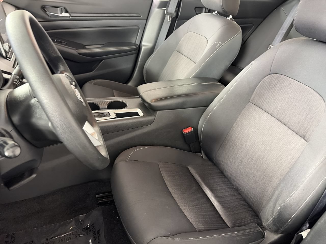 Used 2025 Nissan Altima 2.5 SV FWD image 20