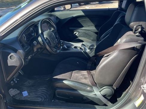 Used 2020 Dodge Challenger R/T w/ T/A Package image 7