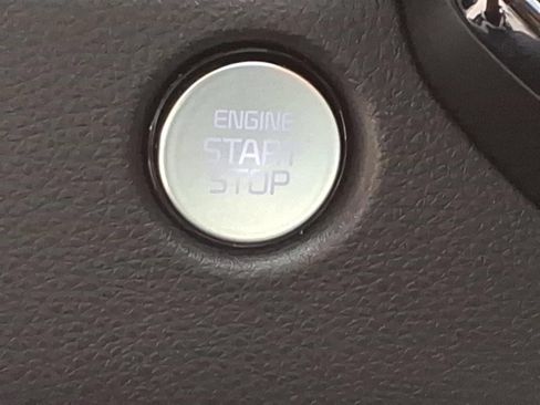 Used 2026 Kia Carnival SX Prestige FWD image 18