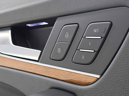 Used 2023 Audi Q5 Premium Plus w/ Premium Plus Package image 23