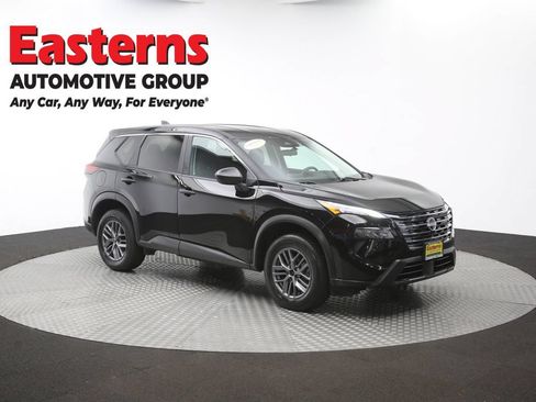 Used 2024 Nissan Rogue S AWD/4WD image 49