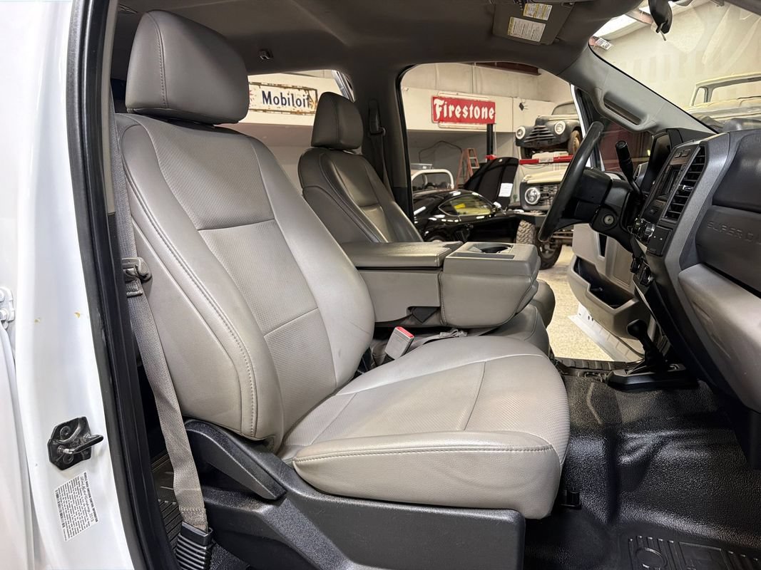 Used 2019 Ford F350 XL w/ Power Equipment Group AWD/4WD image 34