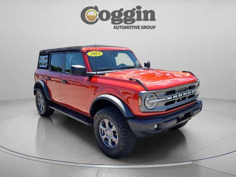 Used 2023 Ford Bronco Big Bend image 4