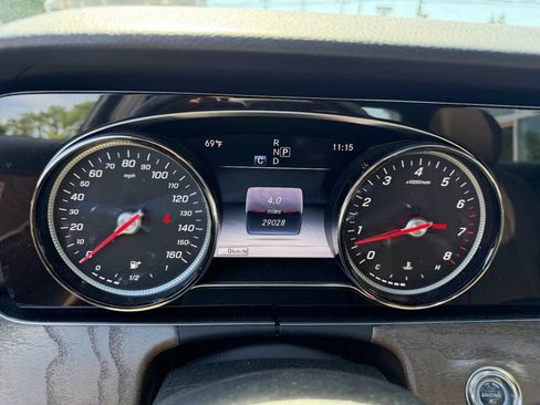 Used 2018 Mercedes-Benz E 300 4MATIC image 15