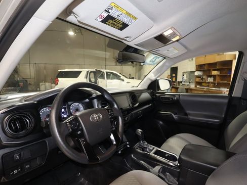 Used 2023 Toyota Tacoma SR image 9