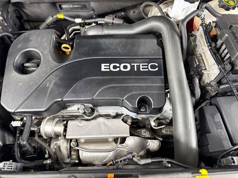 Used 2020 Chevrolet Equinox LT AWD/4WD image 40