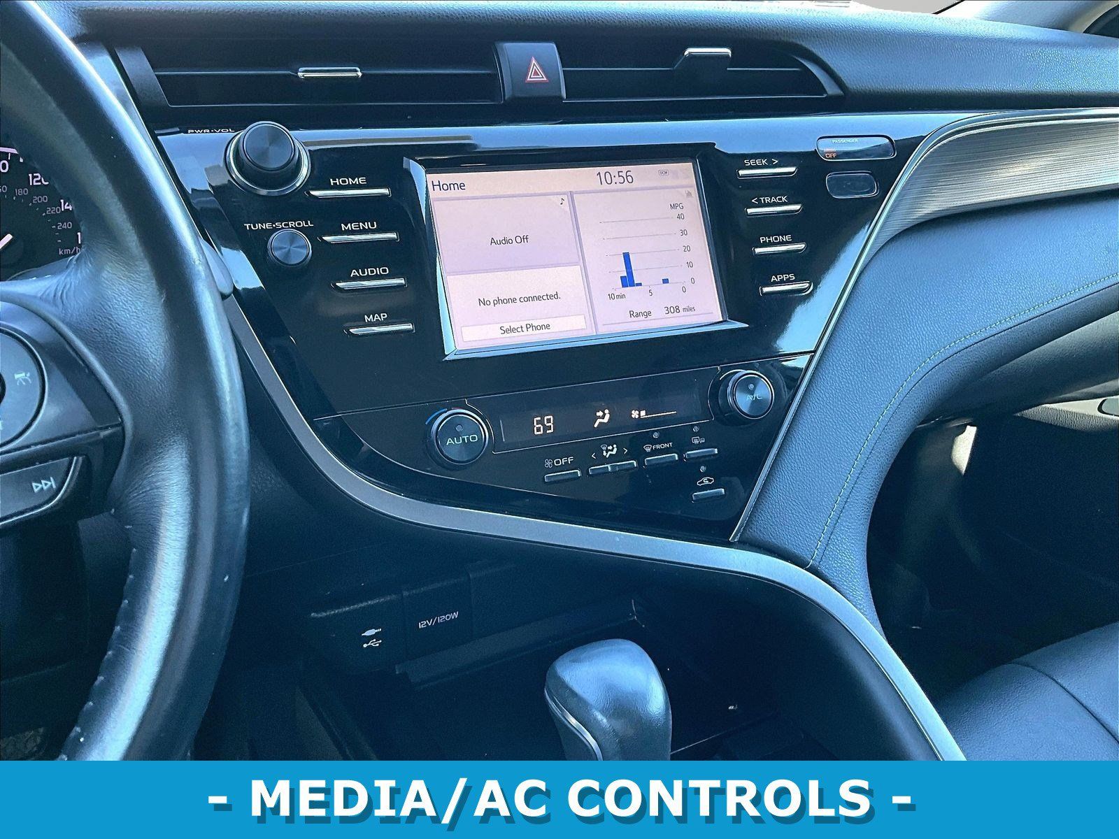 Used 2019 Toyota Camry SE w/ Convenience Package FWD image 9