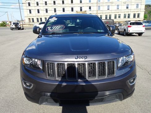 Used 2014 Jeep Grand Cherokee Laredo w/ Quick Order Package 23E AWD/4WD image 3