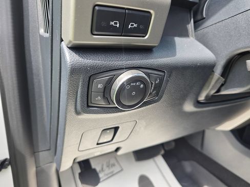 Used 2022 Ford F450 Lariat w/ Camper Package AWD/4WD image 12