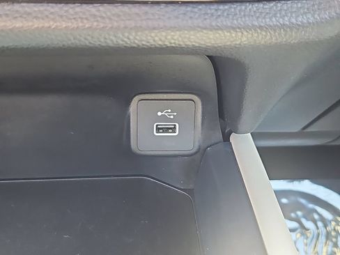 Used 2024 Honda HR-V LX image 16