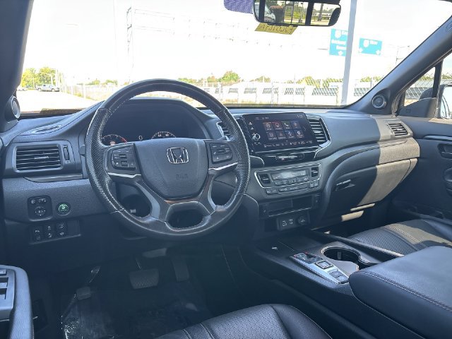 Used 2025 Honda Ridgeline TrailSport image 14