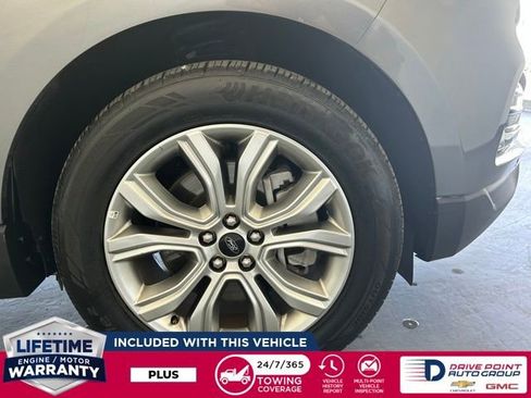 Used 2024 Ford Edge Titanium image 13