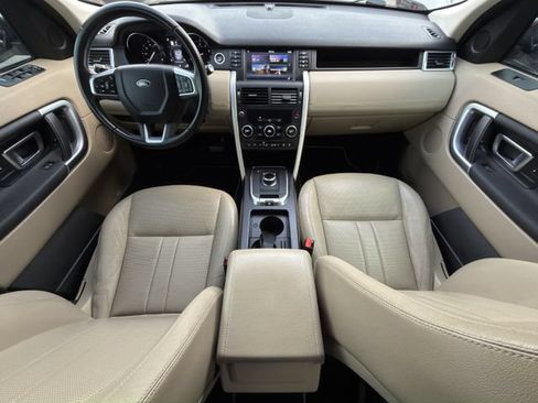 Used 2018 Land Rover Discovery Sport HSE AWD/4WD image 11