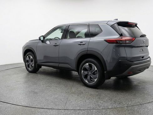 Used 2025 Nissan Rogue SV AWD/4WD image 6