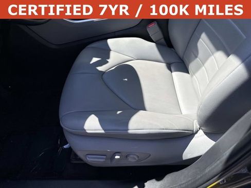 Used 2023 Toyota Highlander XLE FWD image 15