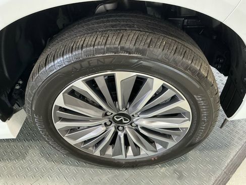 Used 2025 INFINITI QX80 Sensory image 59